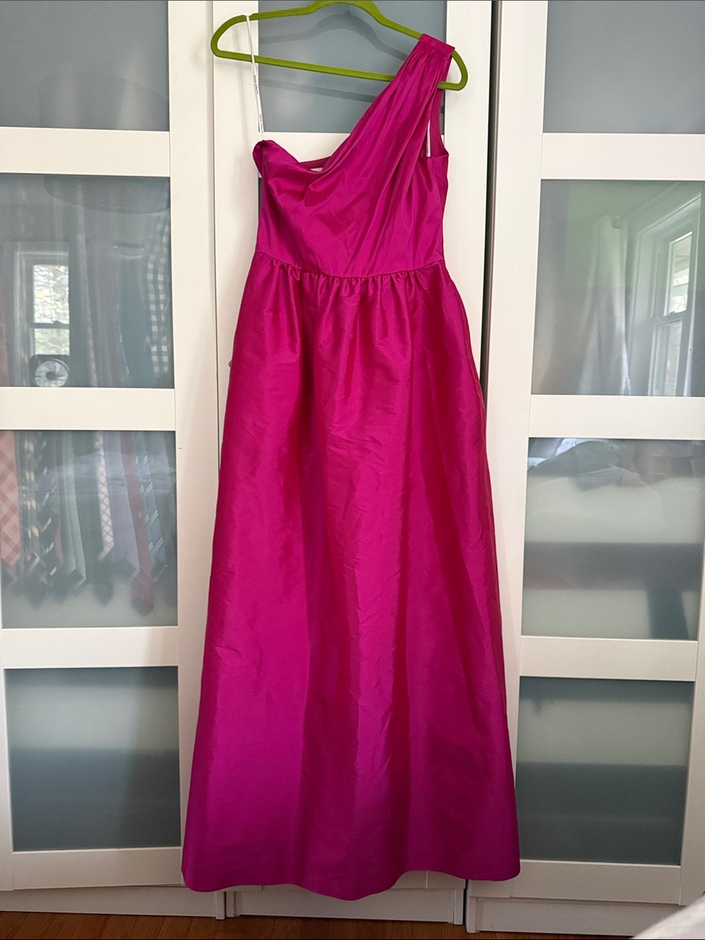 Alfred Sung formal one-shoulder floor-length gown, size 8, fuscia